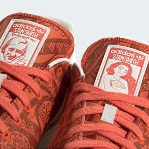 Adidas Disney Moana Stan Smith size 8.5